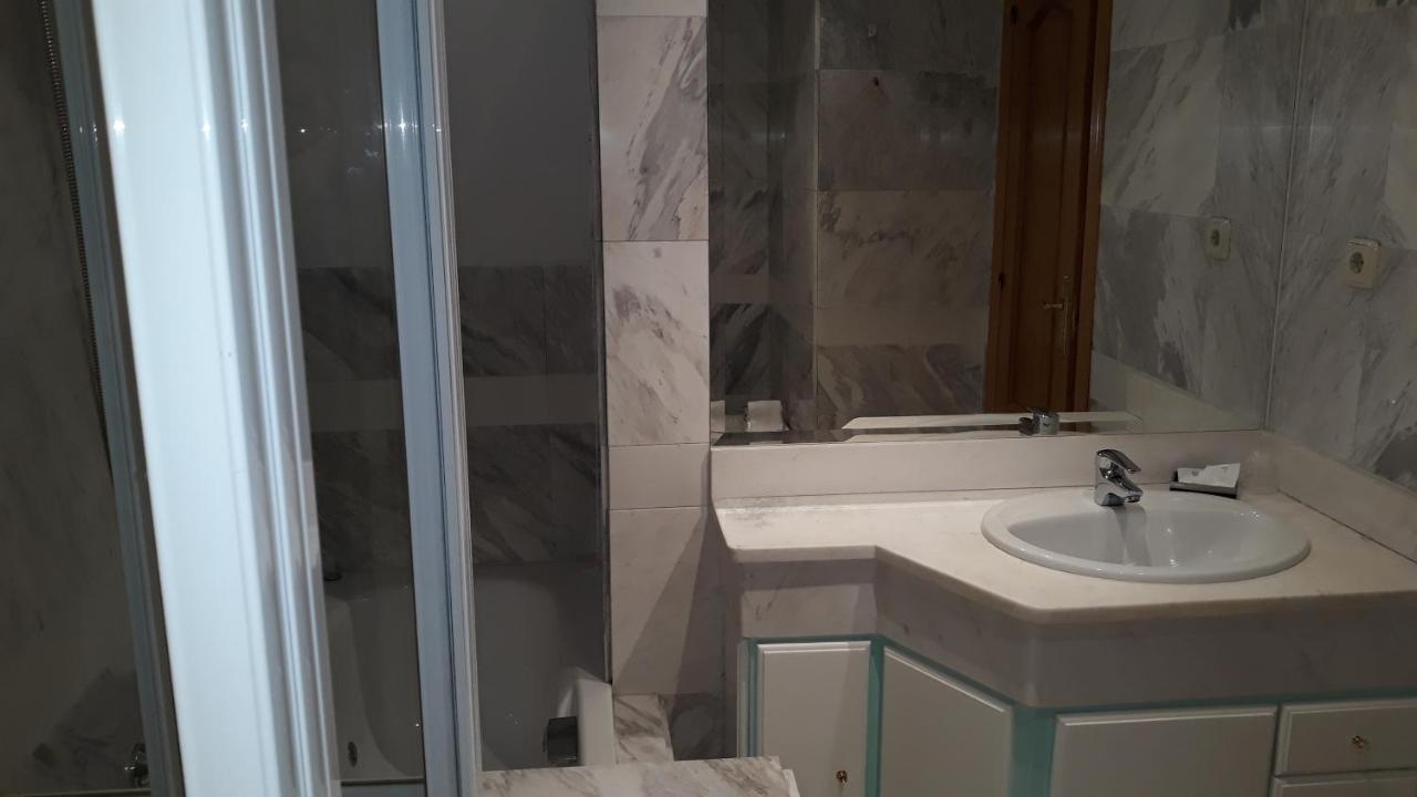Chalet Zoraya Barajas * Madrid